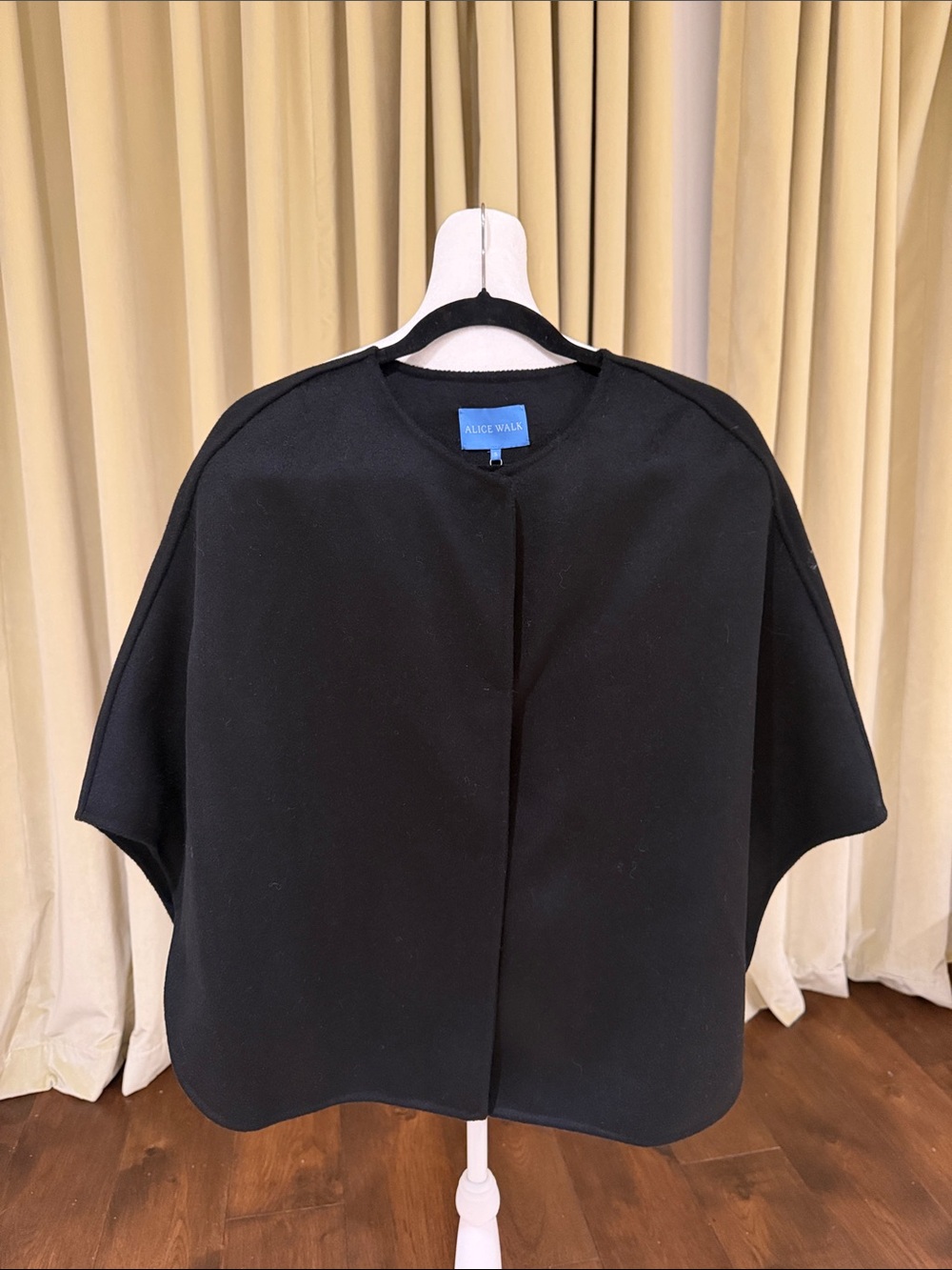 NWT- Alice Walk - Women’s Black Wool/Cashmere Structured Cape Coat - Size: Small